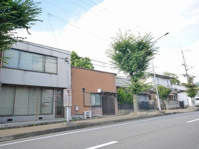高畑倉庫（飛鳥園）の外観