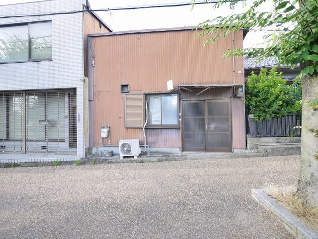 高畑倉庫（飛鳥園）の外観