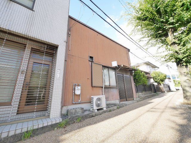 高畑倉庫（飛鳥園）の外観