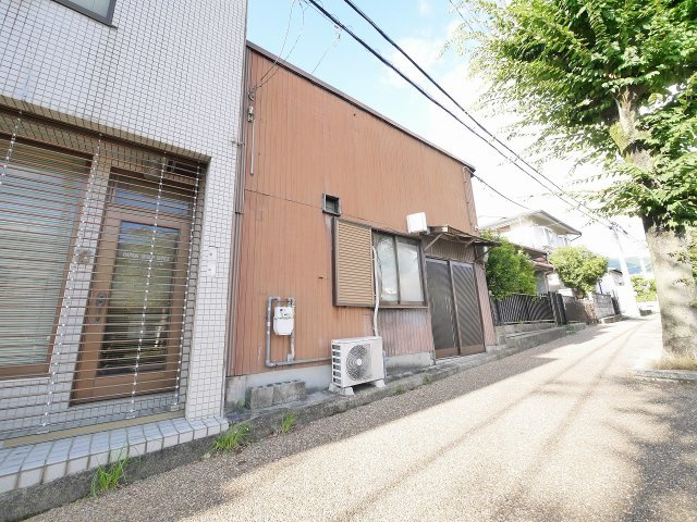 高畑倉庫（飛鳥園）の外観