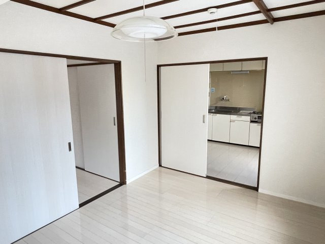 田中アパートの洋室