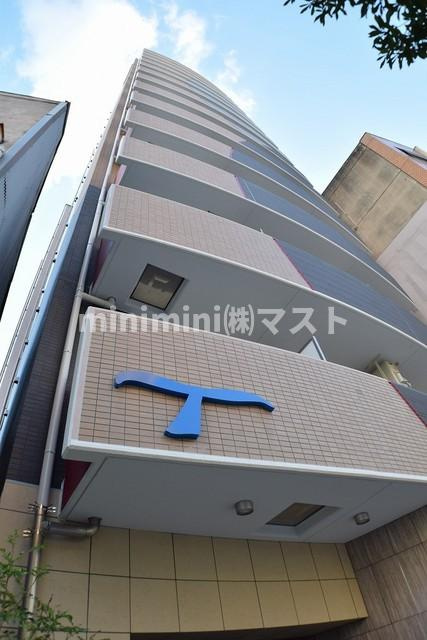 ラシュレエグゼ難波南の外観