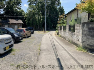 【前面道路含む現地写真】