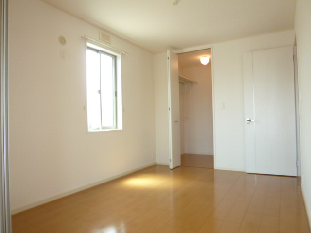 ウィステリアⅠの寝室|洋室