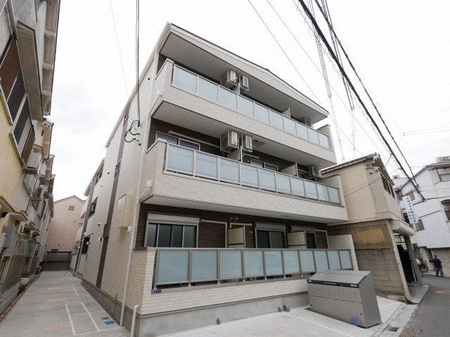 F asecia Luisの外観