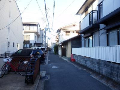 エルブの周辺|前面道路
