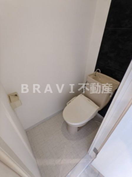 安藤ビルディング BRAVI不動産のトイレ|【安藤ビルディング】コンパクトで使いやすいトイレです