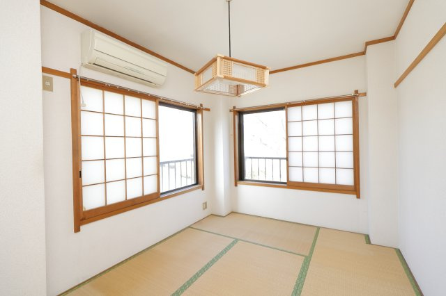 小松マンションの和室