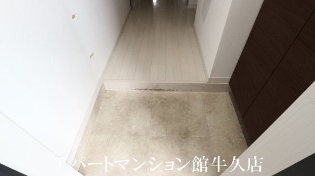 パルムひたち野の玄関