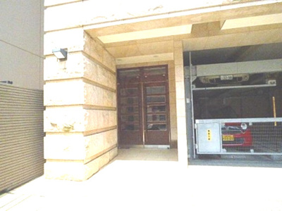 【エントランス】 | ピュアドームラシュール・イン博多 | 建物の内部です