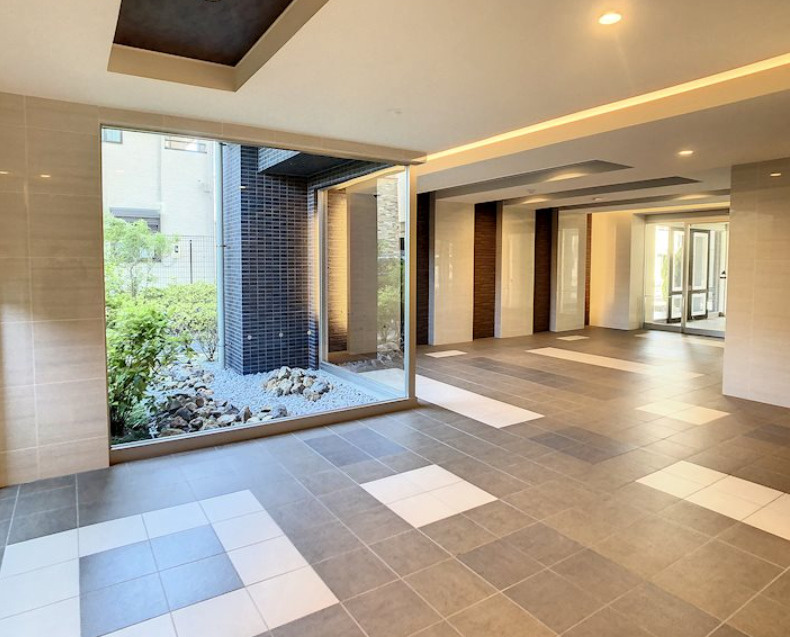 プレサンスロジェ浜松のロビー