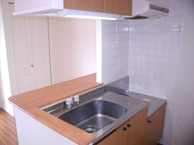 【キッチン】 | ラ・プラージュ | 別号室の写真になります。現況優先。