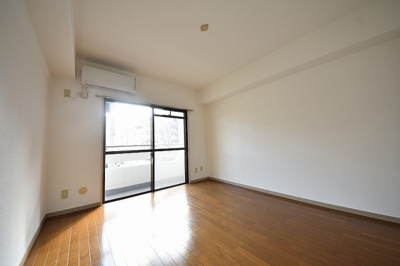 【内装】 | ライベストコート南大橋 | 別号室の写真になります。現況優先。