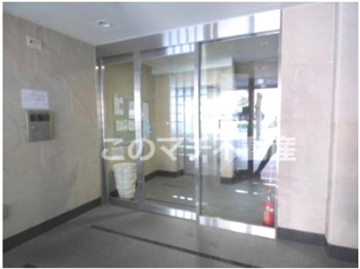 【エントランス】 | ルシール | 清潔なエントランスです