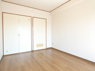 【寝室】