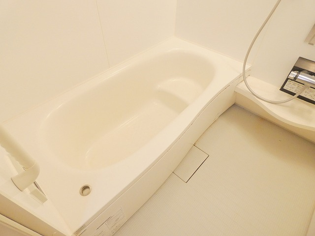 セピアコートの浴室