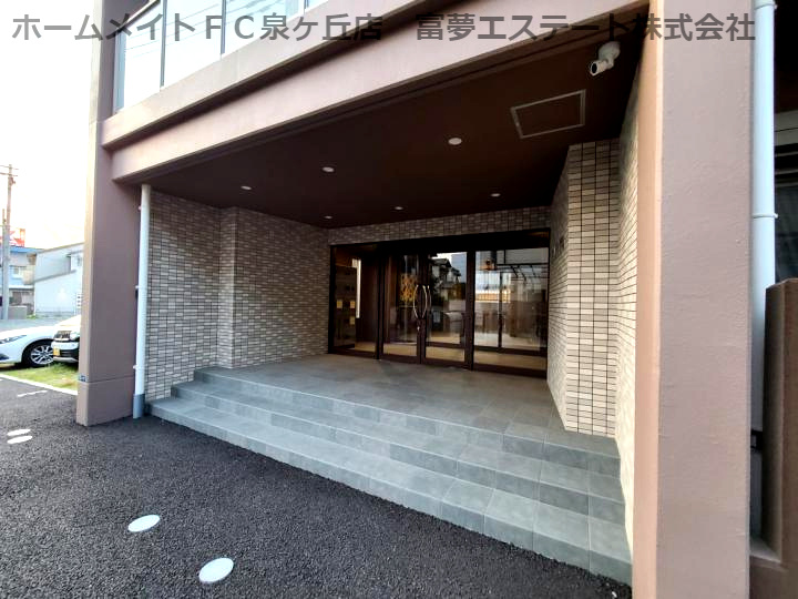 イデアルMIYAのエントランス