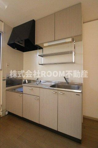 ルミエールのキッチン|コンパクトなキッチンで掃除もラクラク