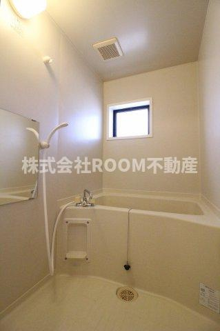 ルミエールのトイレ|落ち着いた色調のトイレです