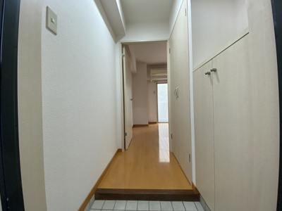 【玄関】 | ヴェニール綱場(ヴェニールツナバ) | 別号室の写真になります。現況優先。