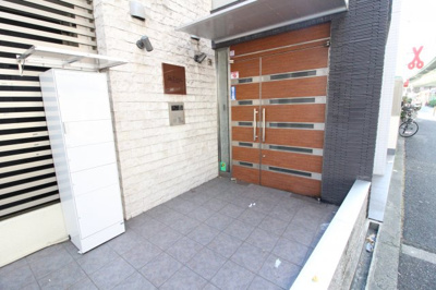 【セキュリティ】 | ラビスタ阿倍野 | オートロック。宅配ボックスもあります。