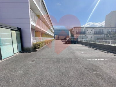 【駐車場】 | レオパレススカーレット