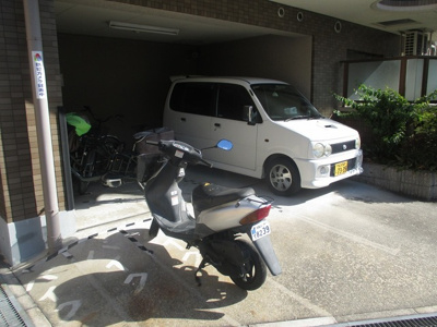 【駐車場】 | フローライト豊里２ | 駐車場です