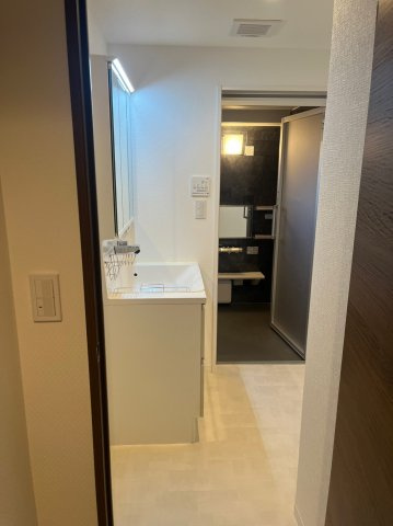 アパガーデンコート城東の独立洗面台