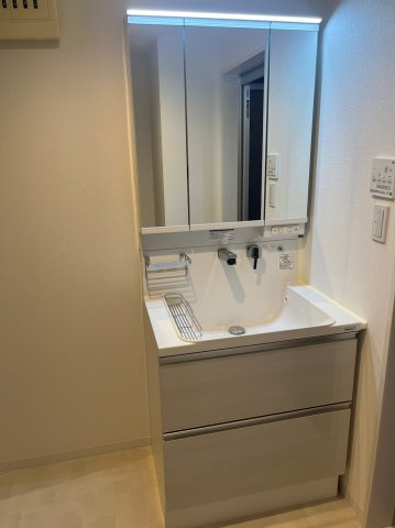 アパガーデンコート城東の独立洗面台