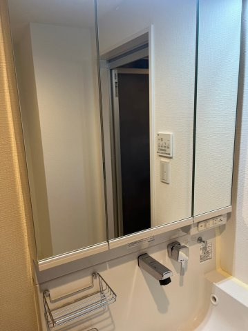 アパガーデンコート城東の独立洗面台