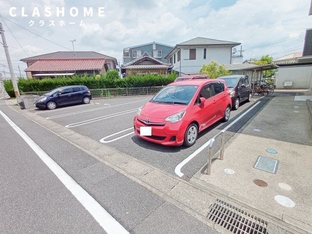 セジュール新明　　刈谷市近郊の賃貸はクラスホームの駐車場