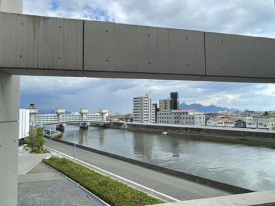 【展望】 | フローレンス楽々園 | リバーサイドで景観良好です