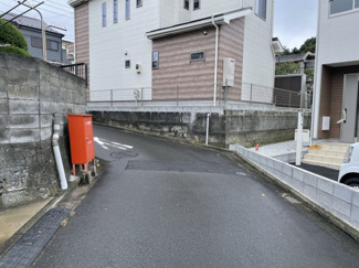 【前面道路含む現地写真】