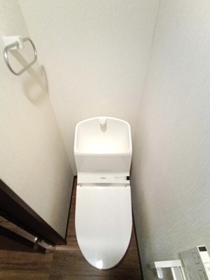 【トイレ】 | グラシアス箱崎宮前 | 別号室の写真になります。現況優先。