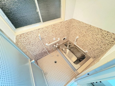 【浴室】 | 豊中市西緑丘2丁目貸家