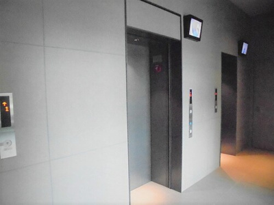 【その他共用部分】 | センターマークスタワー | その他共有部分：モニター付エレベータ     （2021年4月撮影）