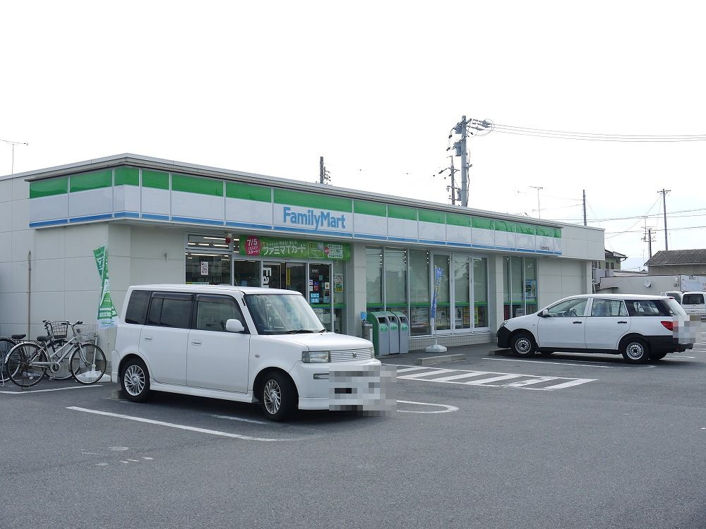 ライフコート久居野村の周辺|【コンビニエンスストア】ファミリーマート 久居野村町店まで43ｍ