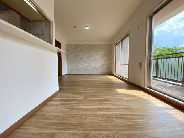 ディオフェルティ狭山西山台の居間・リビング