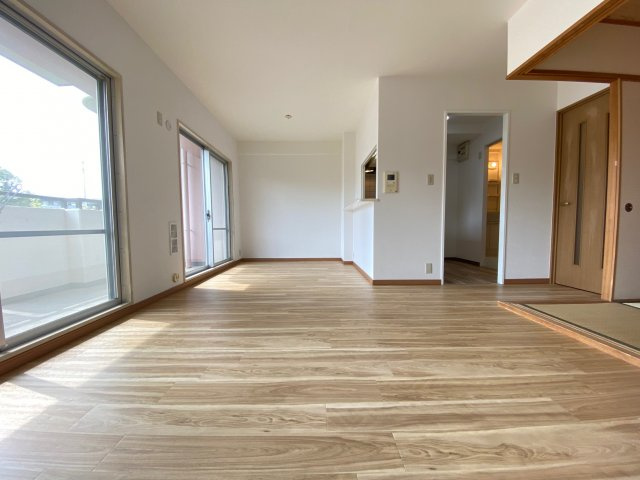 ディオフェルティ狭山西山台の居間・リビング