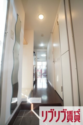 プリモクラッセ登戸の玄関