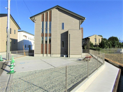 【駐車場】 | タマタウン貢川　5号棟 | カースペースがあります