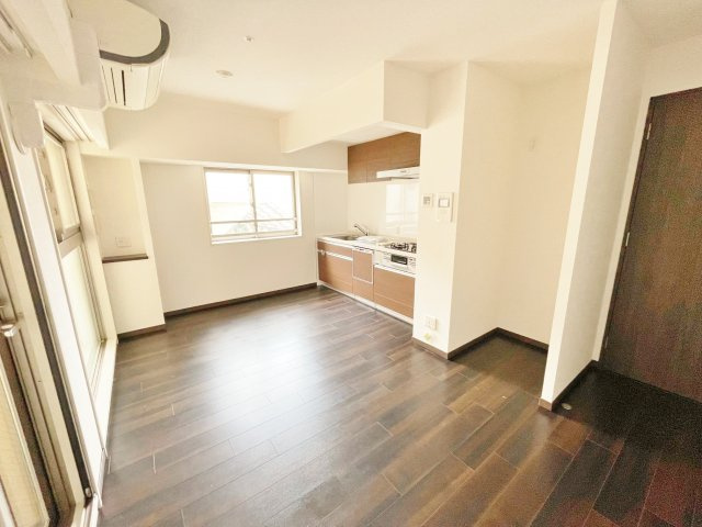 地下鉄烏丸線・東西線『烏丸御池』駅まで徒歩２分◆リビング床暖房完備◆１ＤＫ◆イーグルコート烏丸御池の居間・リビング|洋室