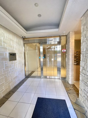 【ロビー】 | ディ・ルッスォ・ビス