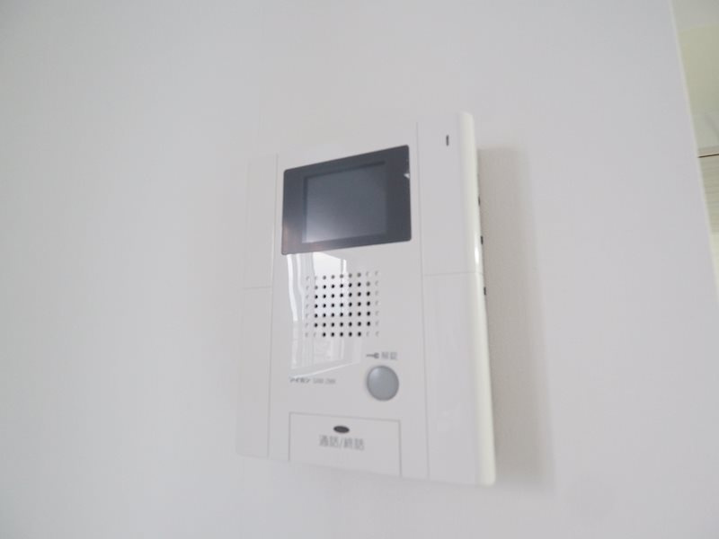 安心のモニター付きインターホン★