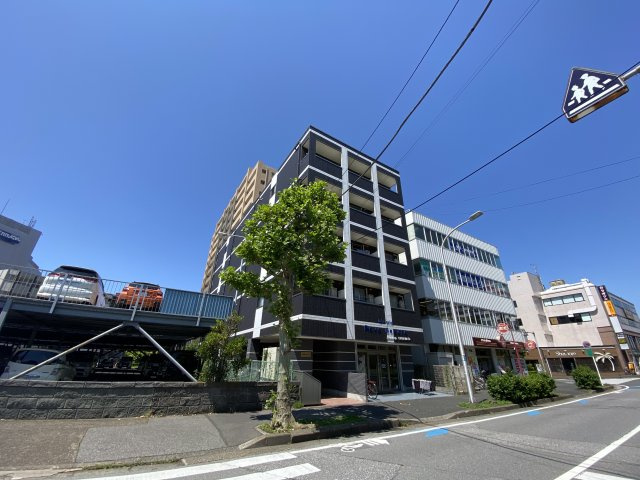 稲毛海岸駅まで徒歩二分。お洒落な外観★