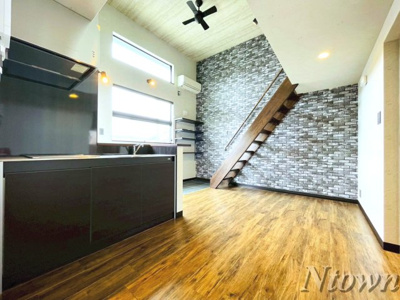 【居間・リビング】 | ESPRESSO清須 | ゆったりとしたリビングです