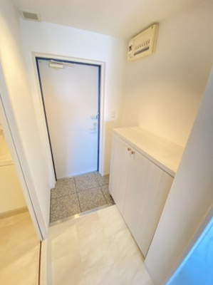 【玄関】 | エデラ・カーサ玉井町