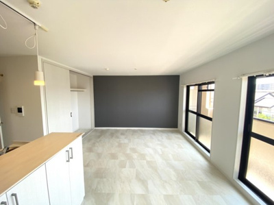 【居間・リビング】 | エデラ・カーサ玉井町