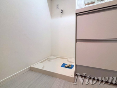 【設備】 | グラン・ルーチェ | 洗濯機置き場です