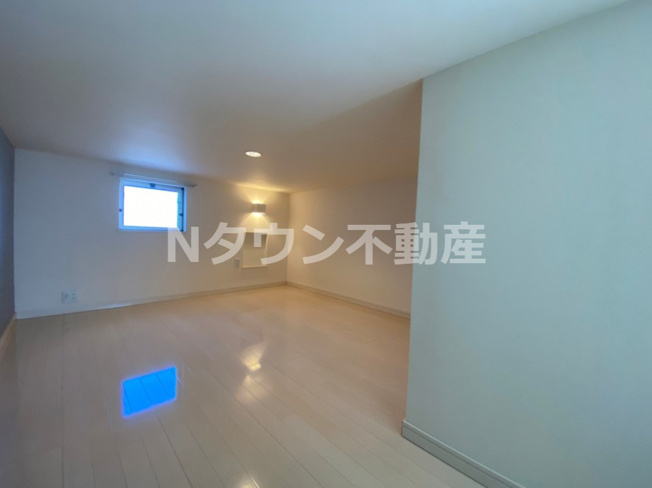 【寝室】 | ヴェリテール本陣 | ゆとりの広さです
